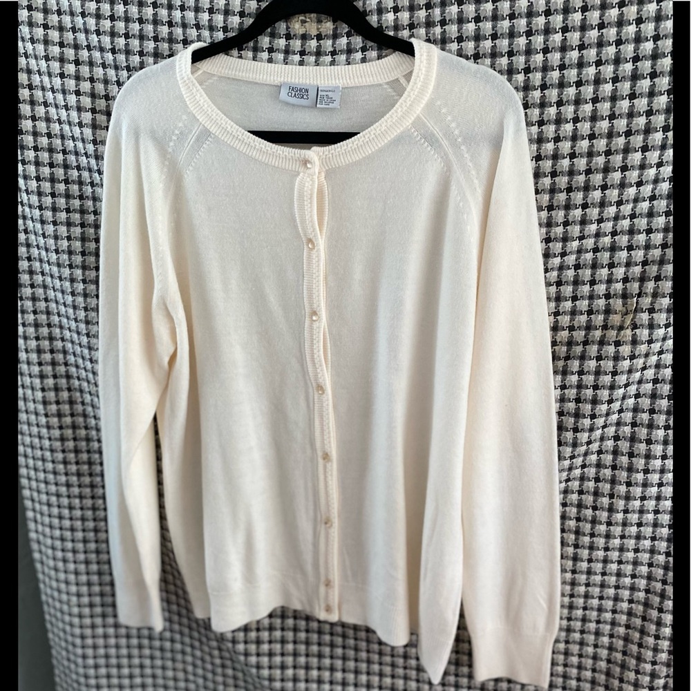 Ivory cardigan soft neutral sweater XL